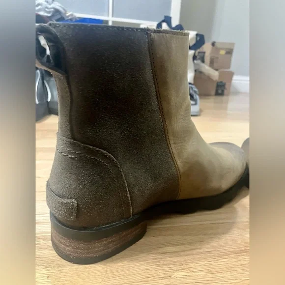 Sorel Emelia Zip Ankle Boots - Picture 6 of 11